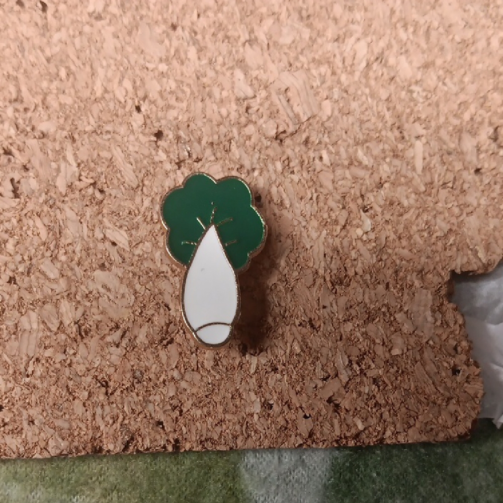 Green and White Radish Enamel Pin